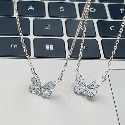 Set Collana e Bracciale con Farfalla Luminosa – Gioielli Glow in the Dark per Feste e Regali Femminili