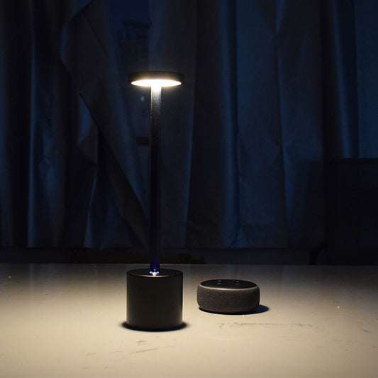 Lampada Notturna Touch LED Ricaricabile – Luce Atmosferica da Comodino con Protezione per gli Occhi